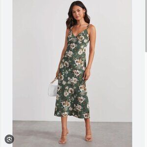 Blu Pepper Sweet Sunflower Satin Floral Midi Dress NWT Size Medium